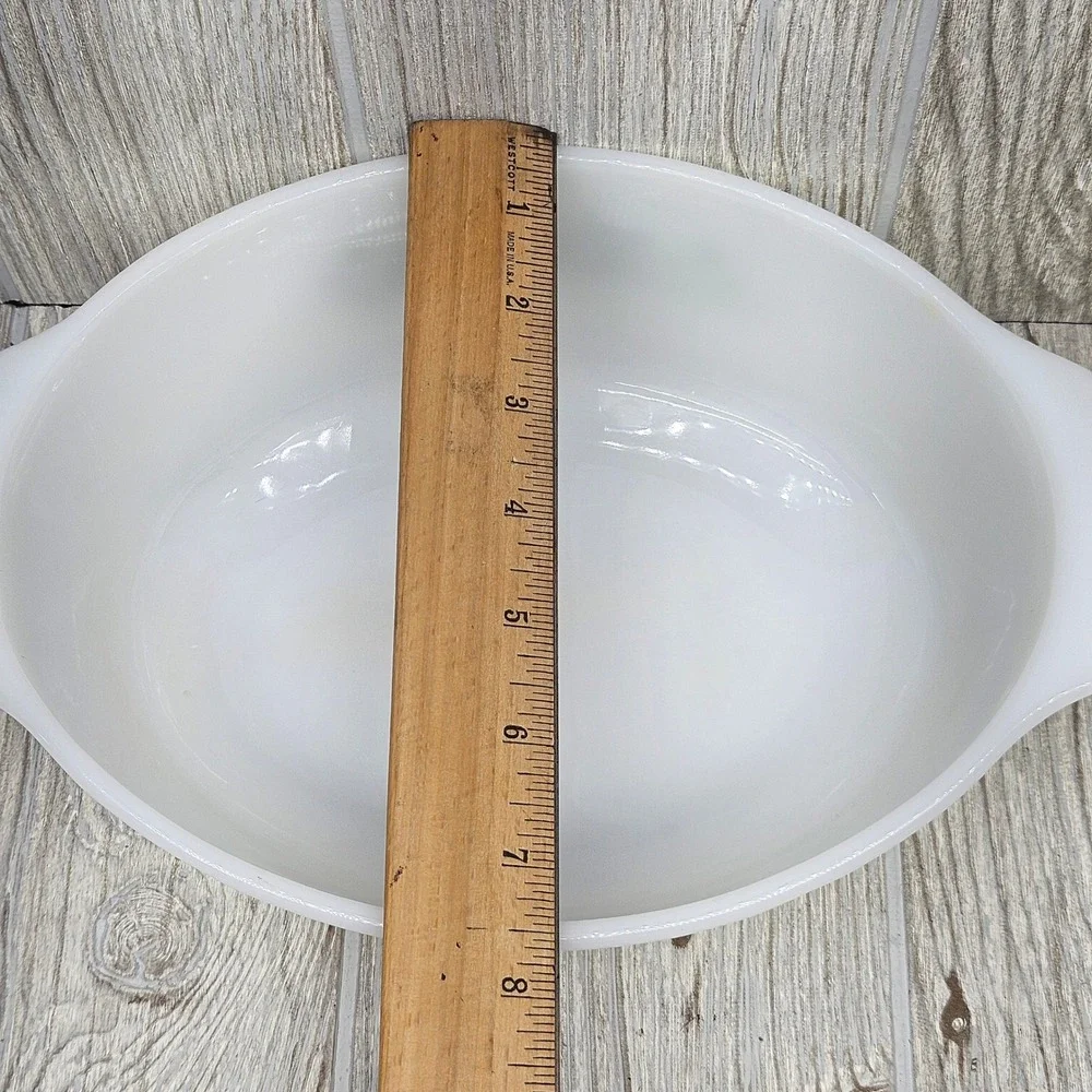 Fire-King Meadow Green Milk Glass Oval Casserole Dish 1.5 Qt 432 Vintage 1970s‎